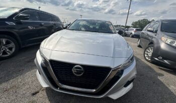 
										2021 Nissan Altima full									