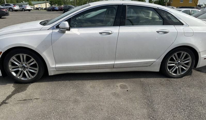 
								2015 Lincoln MKZ full									